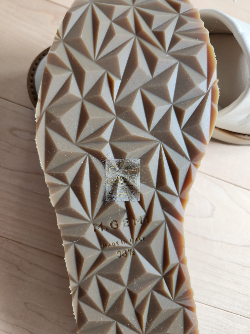 M. Gemi Cream Leather Wide-Strap Slide Sandals - Picture 2 of 3